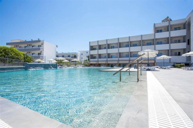 Hotel Tsampika - bazén - letecký zájazd CK  - Faliraki, Rodos