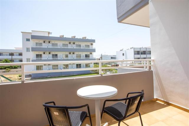Hotel Tsampika - výhľad z izby - letecký zájazd CK  - Faliraki,