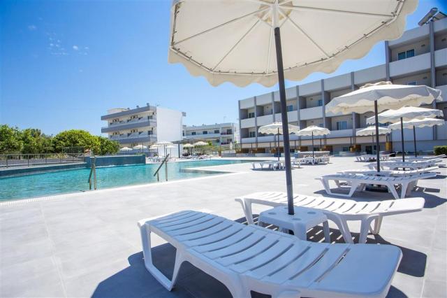 Hotel Tsampika - bazén - letecký zájazd CK  - Faliraki, Rodos