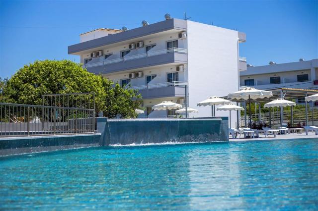 Hotel Tsampika - bazén - letecký zájazd CK  - Faliraki, Rodos