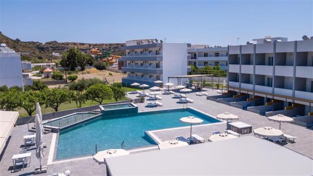 Hotel Tsampika - bazén - letecký zájazd CK  - Faliraki, Rodos