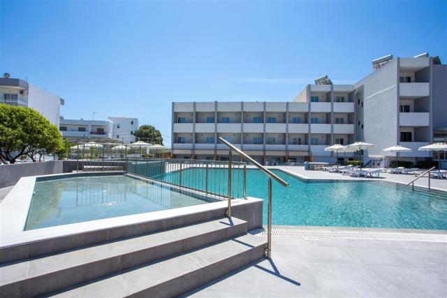Hotel Tsampika - bazén - letecký zájazd CK  - Faliraki, Rodos