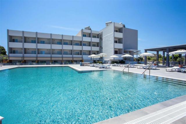 Hotel Tsampika - bazén - letecký zájazd CK  - Faliraki, Rodos