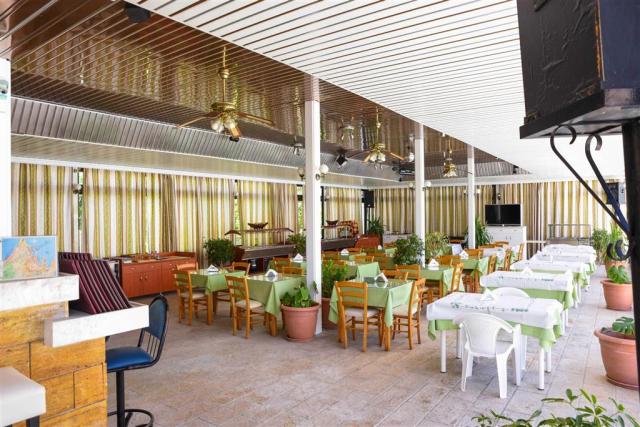 Hotel Tsampika - reštaurácia - letecký zájazd CK  - Faliraki, R