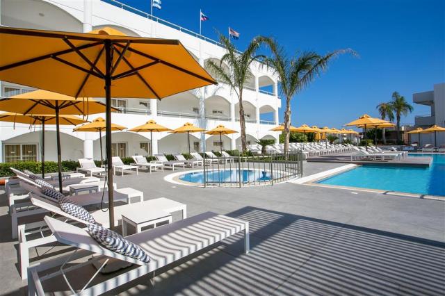 Hotel Orion - bazén - letecký zájazd CK  (Rodos, Faliraki)