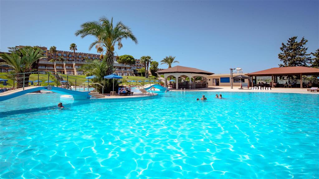 Hotel Kresten Palace - bazén - letecký zájazd CK  - Faliraki, R