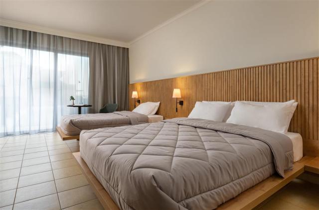 Hotel Kresten Palace - izba štandard - letecký zájazd CK  - Fal