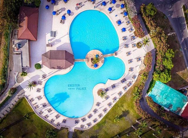 Hotel Kresten Palace - letecký záber na bazén - letecký zájazd