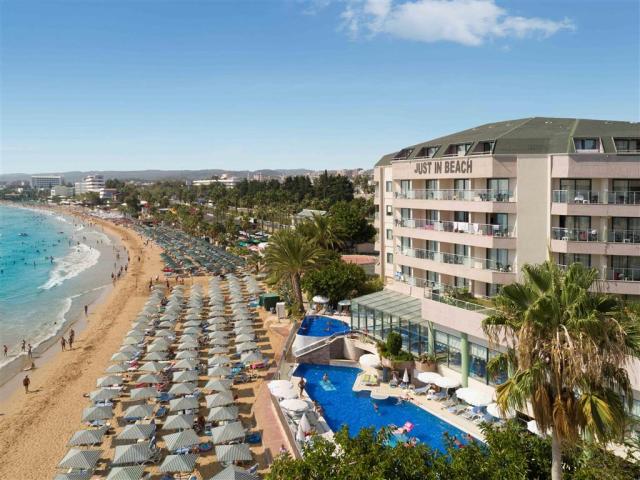 Aska Just in Beach