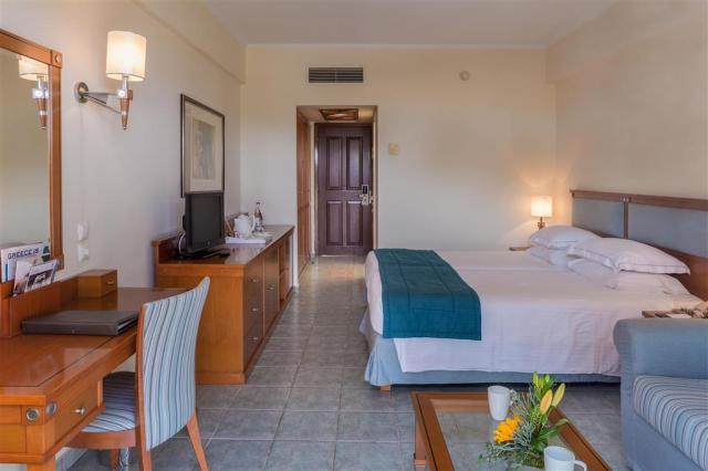 Neptune Luxury Resort - izba de luxe - letecky zájazd CK - Mast