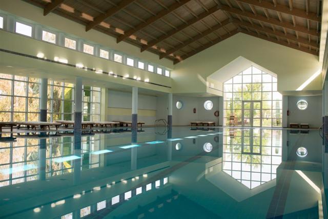 Neptune Luxury Resort - vnútorný bazén - letecky zájazd CK  - M