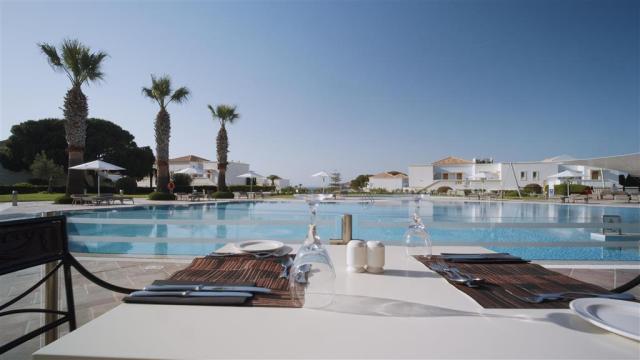 Neptune Luxury Resort - bazén - letecky zájazd CK  - Mastichari
