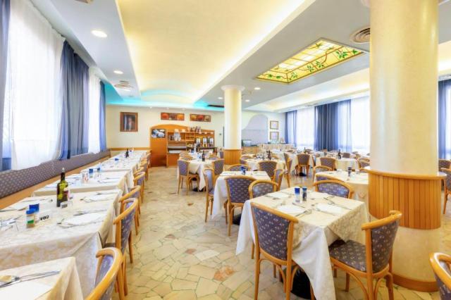 Hotel Harry´s individuálnou a autobusovou dopravou, dovolenka s