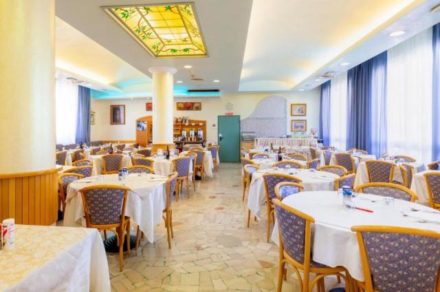 Hotel Harry´s individuálnou a autobusovou dopravou, dovolenka s