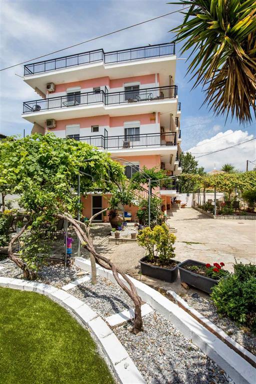 Apartmány Ianos - exteriér - autobusový zájazd CK - Grécko, Th