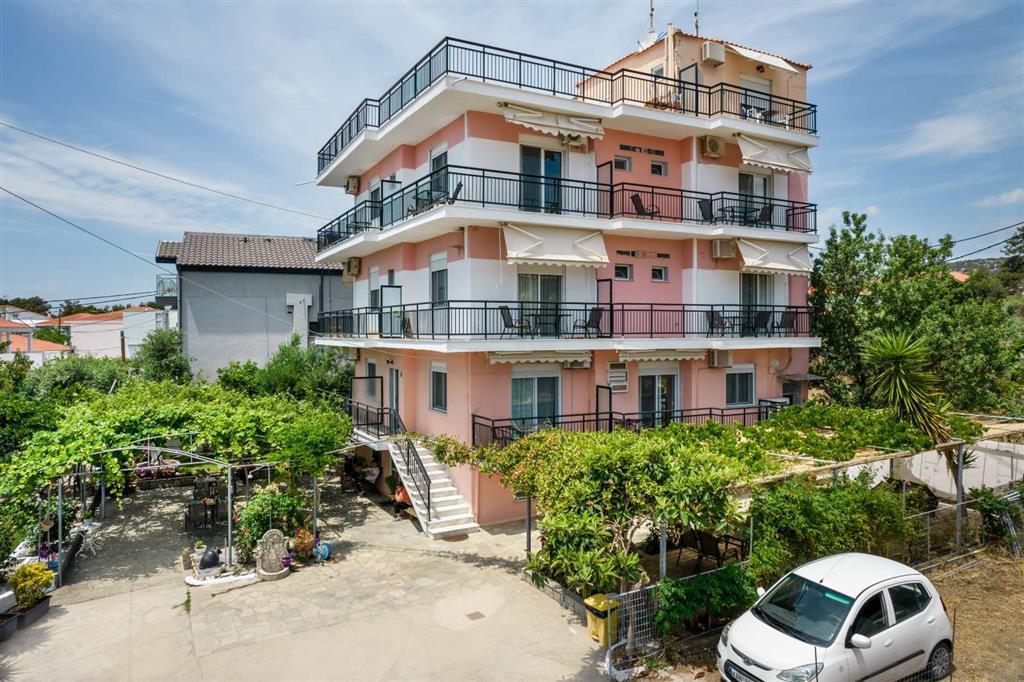 Apartmány Ianos - exteriér - autobusový zájazd CK - Grécko, Th