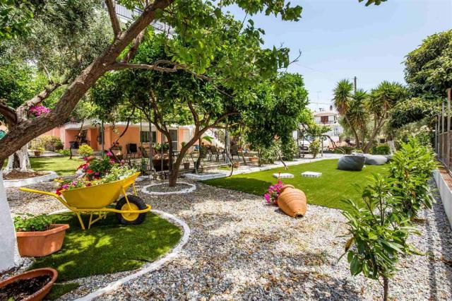Apartmány Ianos -záhrada - autobusový zájazd CK  - Grécko, Thas