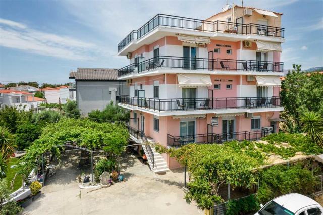 Apartmány Ianos - exteriér - autobusový zájazd CK  - Grécko, Th
