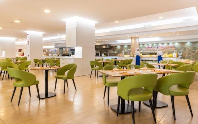 Hotel Condesa - reštaurácia - letecký zájazd CK  - Malorka, Alc