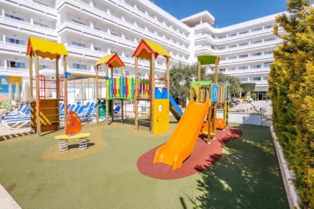 Hotel Condesa - detské ihrisko - letecký zájazd CK  - Malorka, 