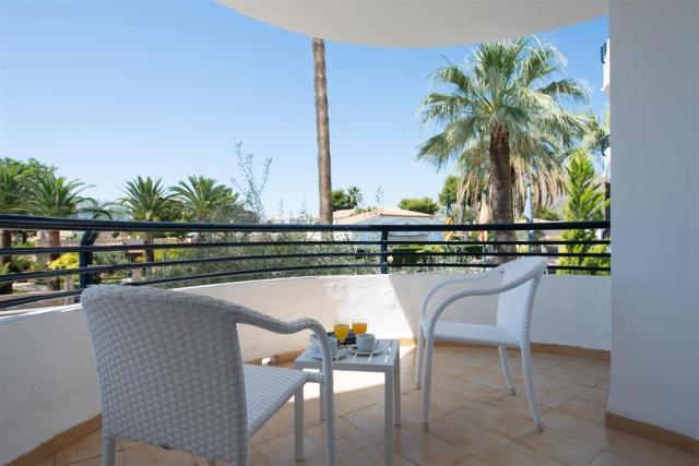 Aparthotel Alcudia Beach - balkón - letecký zájazd CK  - Malork