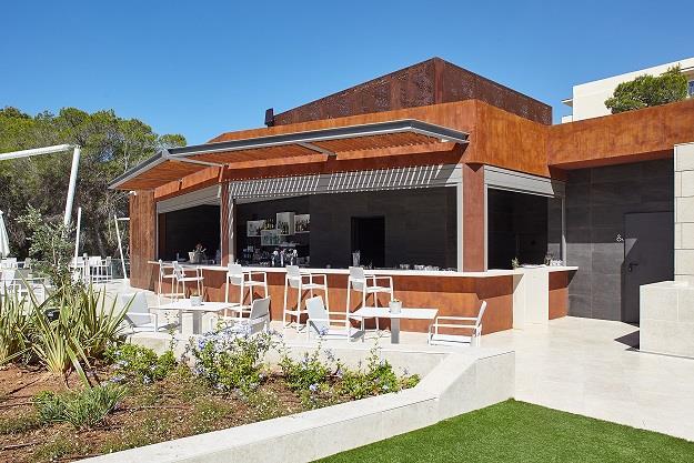 Iberostar Selection Llaut Palma - bar pri bazéne - letecký zája