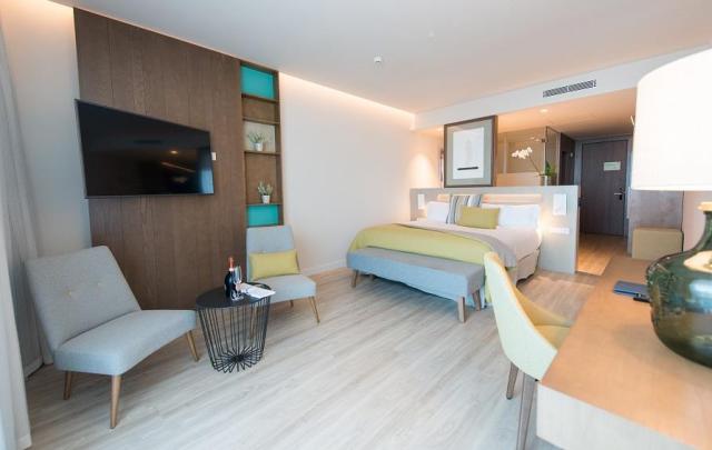 Iberostar Selection Llaut Palma - izba deluxe - letecký zájazd 
