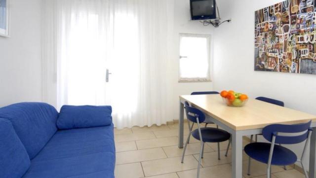 apartmány ZENIT priamo na pláži, zájazdy autobusovou a ind. dop