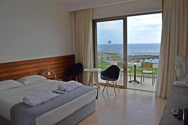 Amphora Hotel Suites - izba - letecký zájazd CK  - Cyprus, Paph