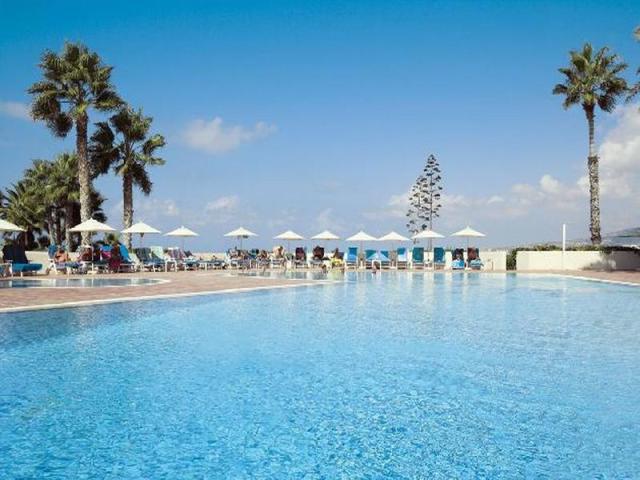Cynthiana Beach Hotel - bazén - letecký zájazd CK  - Cyprus, Pa