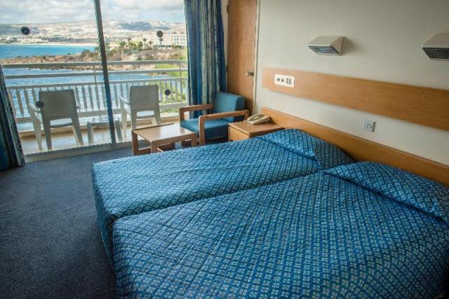 Cynthiana Beach Hotel - izba - letecký zájazd CK  - Cyprus, Pap