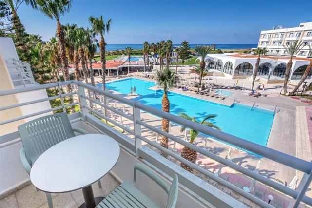 Louis Phaeton Beach - hotel - letecký zájazd CK  - Cyprus, Paph