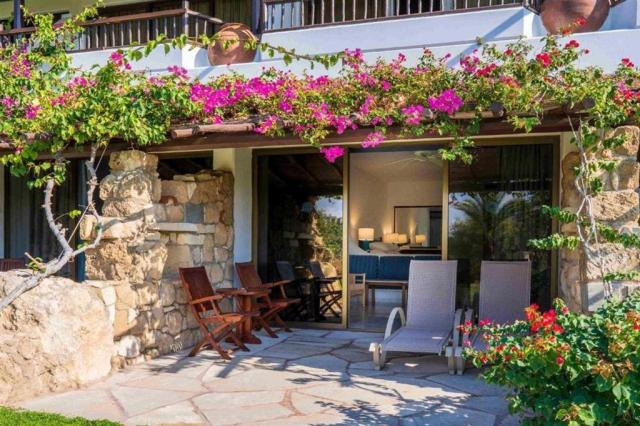 Coral Beach Hotel Resort - záhrada - letecký zájazd CK  - Cypru