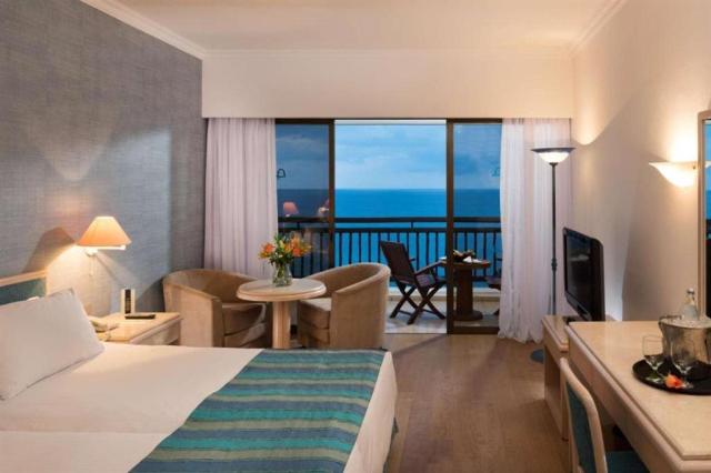 Coral Beach Hotel Resort - izba - letecký zájazd CK  - Cyprus, 