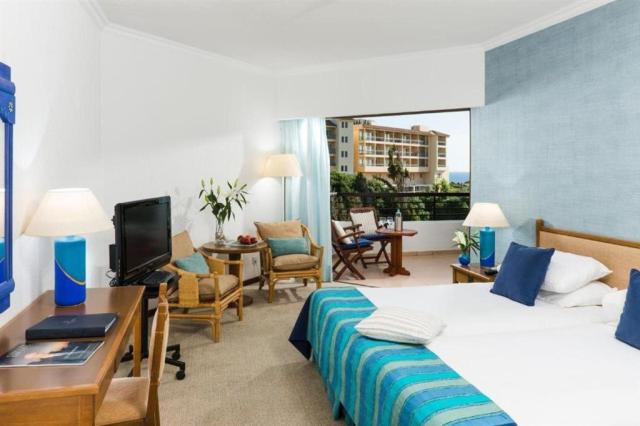 Coral Beach Hotel Resort - izba - letecký zájazd CK  - Cyprus, 