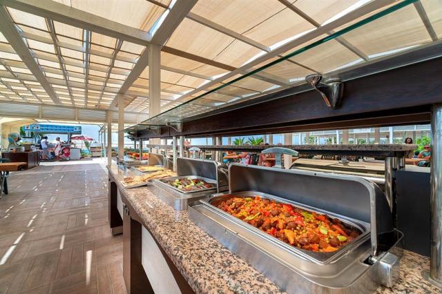 Orfeus Park Hotel - bar na pláži - letecký zájazd CK  - Turecko