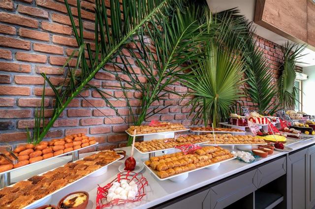 Orfeus Park Hotel - bufetové stoly - letecký zájazd CK  - Turec