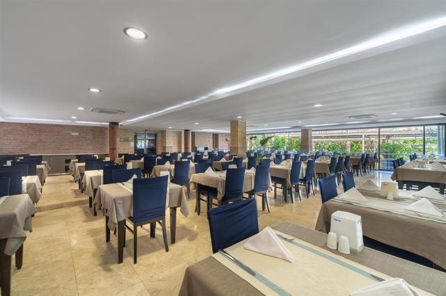 Orfeus Park Hotel - hlavná reštaurácia - letecký zájazd CK  - T