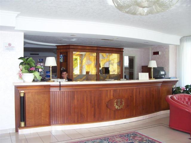 Hotel Imperial Beach light all inclusive, Rimini Marina centro,