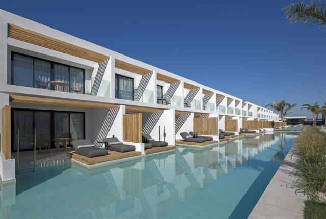 Hotel D´Andrea Lagoon - izba SWIMM UP - letecky zájazd CK  - Ma