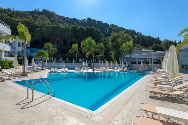 Hotel Oceanis Park - bazén - letecký zájazd CK  - Ixia, Rodos