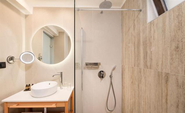 Hotel D´Andrea Mare beach - kúpelňa - letecký zájazd CK  - Ialy
