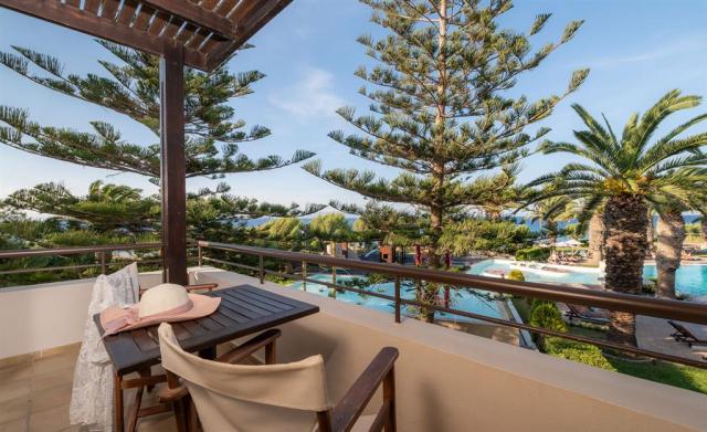 Hotel D´Andrea Mare beach - výhľad z balkóna - letecký zájazd C