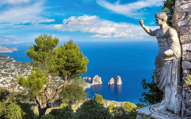 Kampánia a čarovný ostrov Capri