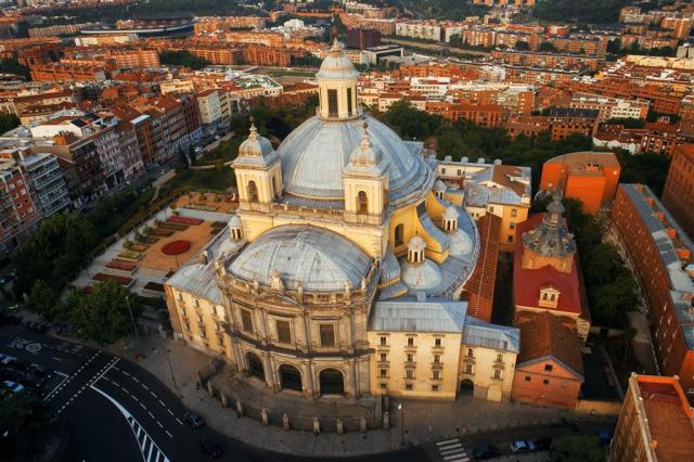 CK , Letecký poznávací zájazd, Španielsko, Madrid, Bazilika San