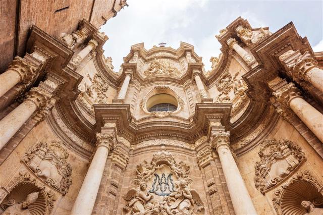 CK , Letecký poznávací zájazd, Španielsko, Valencia - dáma hist