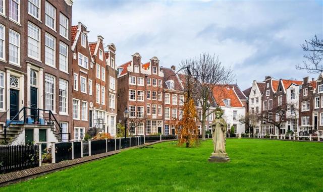 CK , Letecký poznávací zájazd, Amsterdam, Beginjhof záhrady