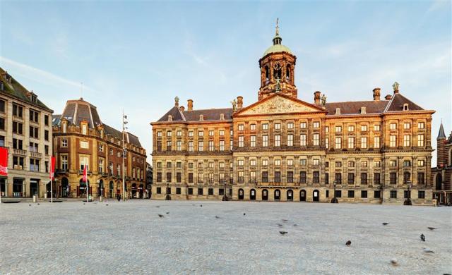 CK , Letecký poznávací zájazd, Amsterdam, palác na námestí Dam
