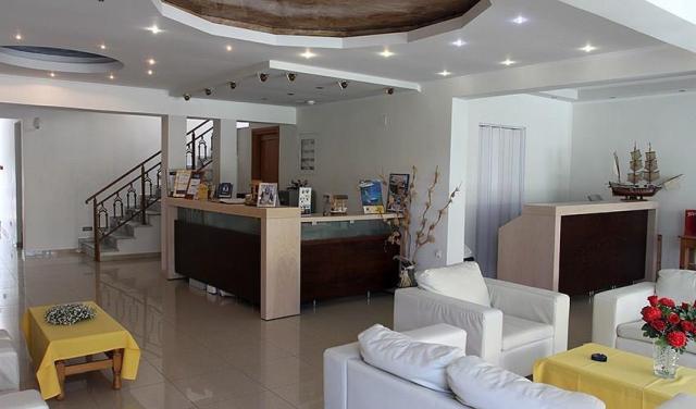 Aparthotel Marialena - recepcia a lobby - letecký zájazd CK  - 