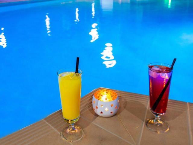 Aparthotel Marialena - bazén - letecký zájazd CK  - Grécko, Tha